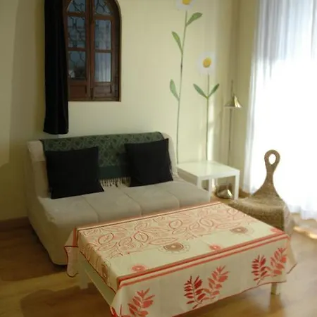 El Granado Hostel *