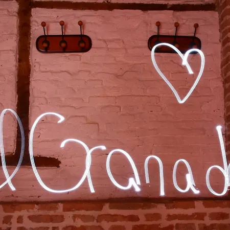 Hostal El Granado *
