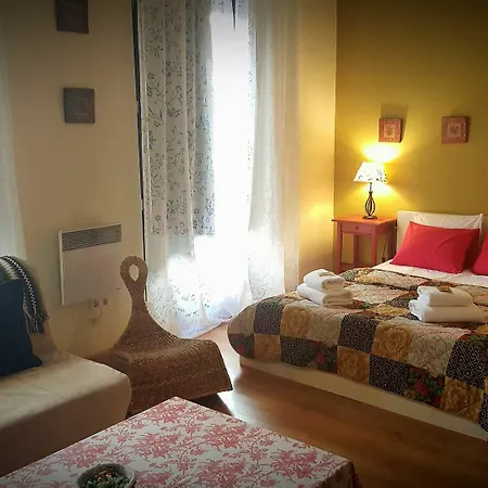 Hostal El Granado *
